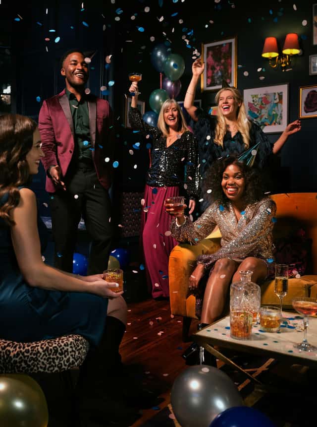 Dubai Snap — Photo Booth Rental in Dubai | Mirror, 360° & Retro Booths